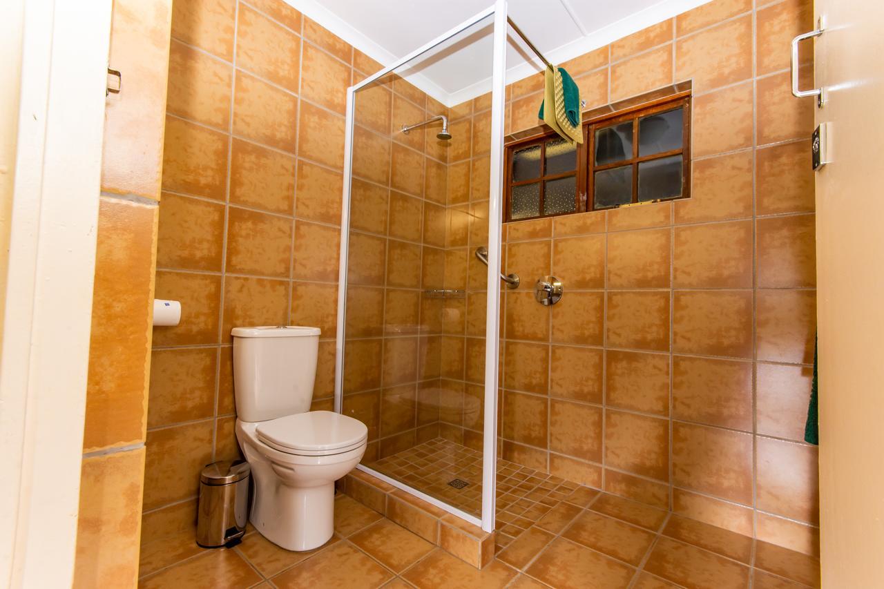 Gooderson Leisure Riverbend Chalets Self Catering And Timeshare Gold Crown Resort Drakensberg Garden Exteriör bild