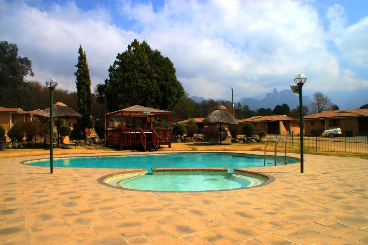 Gooderson Leisure Riverbend Chalets Self Catering And Timeshare Gold Crown Resort Drakensberg Garden Exteriör bild