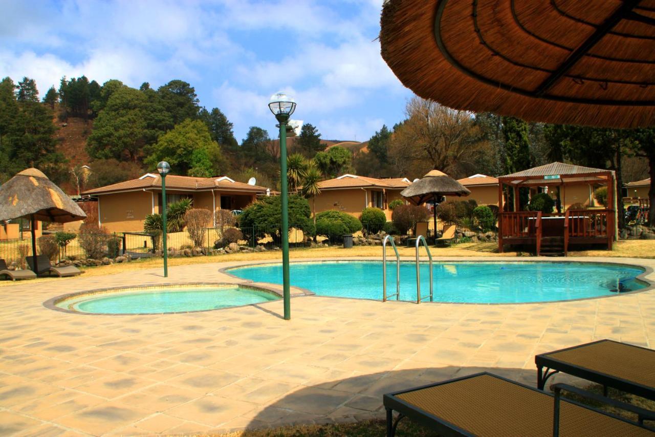 Gooderson Leisure Riverbend Chalets Self Catering And Timeshare Gold Crown Resort Drakensberg Garden Exteriör bild